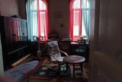 Casă cu 4 camere în Rosetti - 4