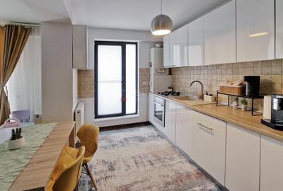 Apartament cu 3 camere decomandat, mobilat în Tractorul - 3