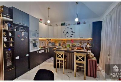 Casa superba de vanzare, zona Izvor - 15