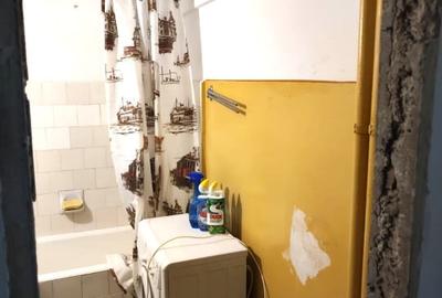 GARSONIERA- BLOC ANVELOPAT -FOARTE APROAPE DE METROU TITAN GARSONIERA- BLOC ANVELOPAT -FOARTE APROAPE DE METROU TITAN - 9