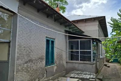 Casă cu 6 camere în Ștorobăneasa - 8