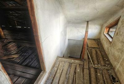 Casă cu 4 camere în Teișani - 2