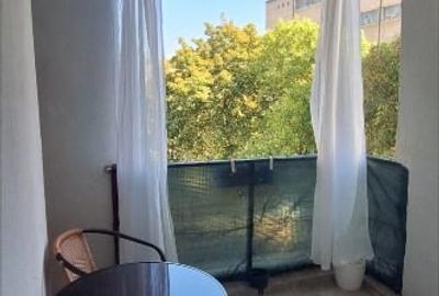 Garsonieră decomandată în 1 Mai - 3