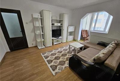 Apartament 2 camere renovat in Tractorul - 3