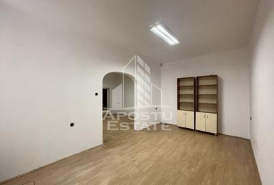 Spatiu pentru birouri, 4 camere, Zona Maria - 1