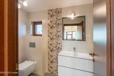 Casă cu 5 camere cu Canalizare în Mogoșoaia - 1