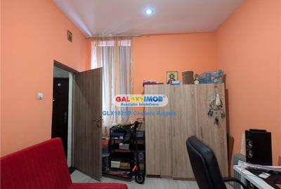 Parcul Carol casa singur curte 3 camere,curte 70 mp - 4