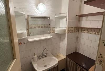 Apartament 3 camere decomandat Poarta 6 - 10