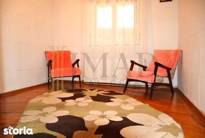 Casă cu 7 camere cu Teren 1020 Mp în Central - 11