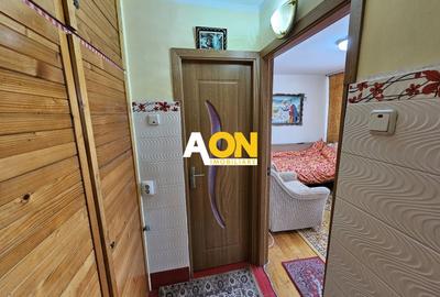 Apartament cu 3 camere semidecomandat, mobilat în Cetate - 2