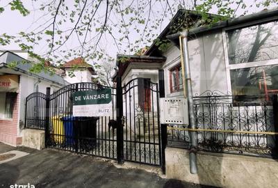 Casă cu 4 camere în Central