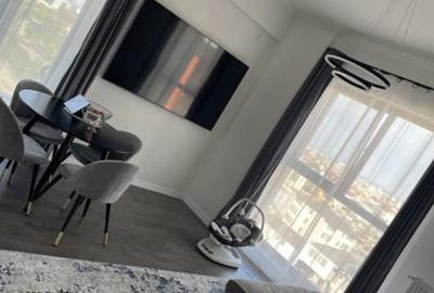 Apartament cu 3 camere decomandat în Energia