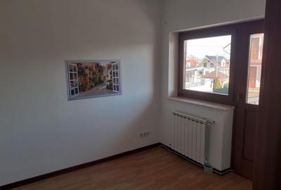 Casă individuală cu 3 camere cu Canalizare în Sânmartin - 12