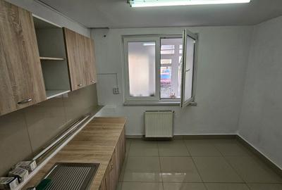 Spațiu comercial, de 70 mp, în Ultracentral - 5