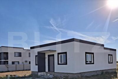 Casa pe parter in Carcea, 103 mp utili, zona Metro, teren - 1