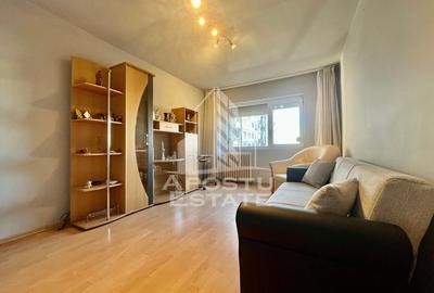 Apartament cu 3 camere decomandat în Fortuna