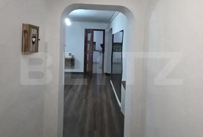 Apartament 3 camere, 74 mp, zona Micro 5 - 1