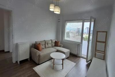 Vand apartament cu 3 camere , semidecomandat situat pe Bulevardul Take Ionescu - 8