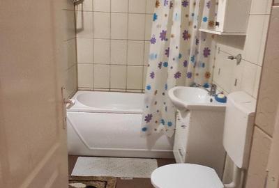 Casă cu Teren 200 Mp în Gojdu - 3