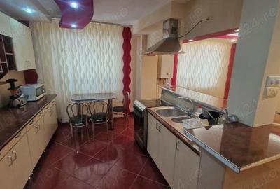 Apartament cu 3 camere decomandat în Central - 1