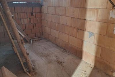 Casă individuală cu 6 camere cu Garaj în Beclean - 10