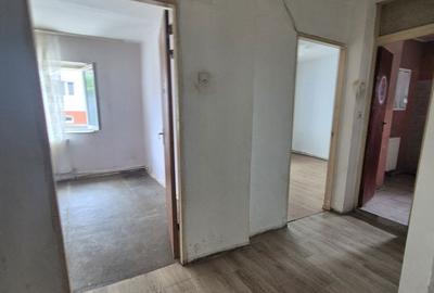 Apartament cu 3 camere decomandat în Central - 3
