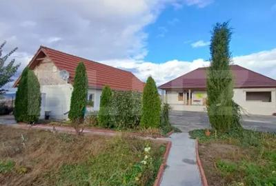 Casă cu 2 camere cu Teren 3289 Mp în Luna - 16