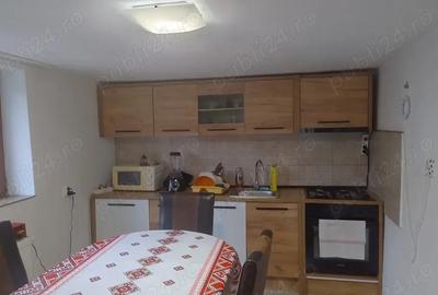 Casa de vanzare in Teaca 985 mp teren, utilita?i complete - 2