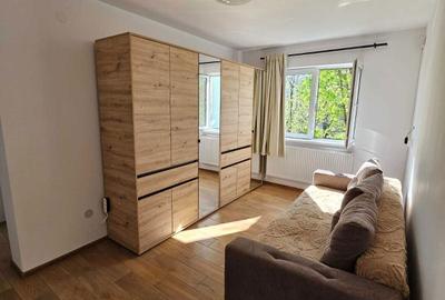 Garsonieră semidecomandată în Micro 14 - 1