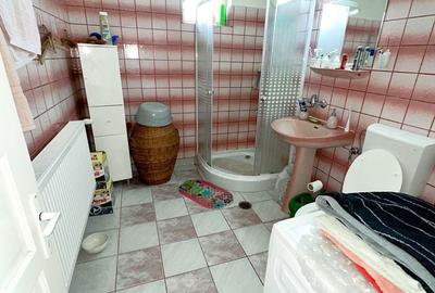 Casă cu 4 camere cu Teren 998 Mp în Central - 15