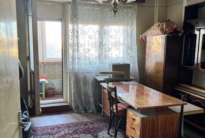 Apartament cu 3 camere decomandat în Ciupercenii Noi - 3