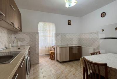 Apartament cu 2 camere, decomandat, zona Micro 3 - 3