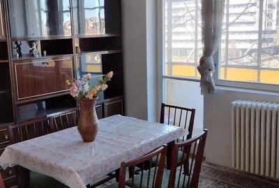 Apartament cu 3 camere semidecomandat în Decebal - 2