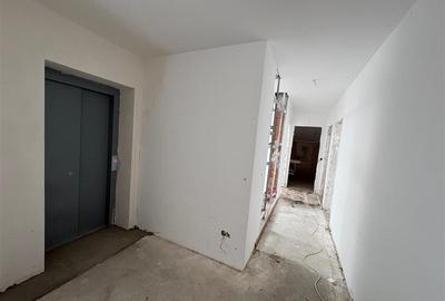 Apartament cu 4 camere semidecomandat în Aviației - 1