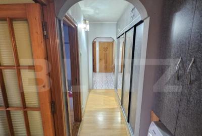 Apartament cu 3 camere decomandat, mobilat în Obcini