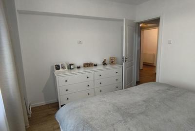 Apartament cu 4 camere decomandat în Central - 2