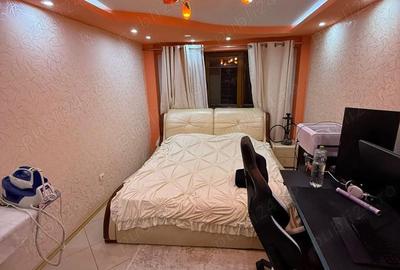 Apartament cu 3 camere decomandat în E3 - 7