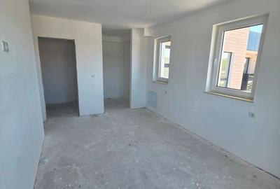 Apartament cu 3 camere în Central - 2