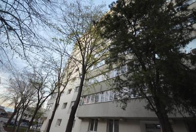 Apartament cu 3 camere decomandat în Pantelimon