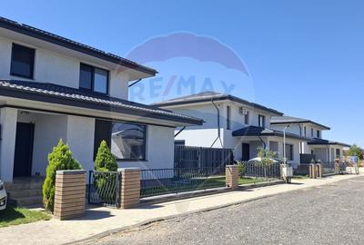 Vanzare Casa 4 camere, stil mediteranean,Domnesti - 2