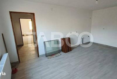 Casă cu 3 camere cu Teren 123 Mp în Pianu - 9