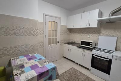 Garsonieră decomandată, mobilată în Vitan Mall - 10