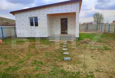 Casa 80 mp Viforata, la 2 km de Targovi?te - 10