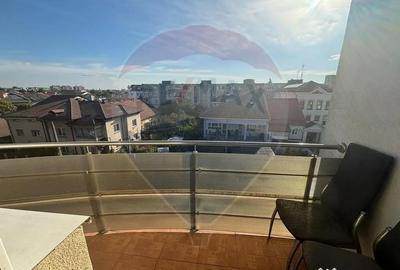 Apartament cu 4 camere decomandat în Calea București