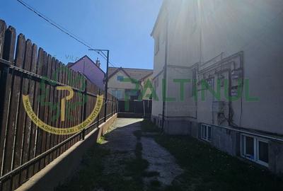 Apartament cu 3 camere semidecomandat, mobilat în Vasile Aaron - 21