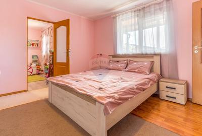 Casa primitoare, Ceanu Mic, terasa, garaj, curte cu pomi, COMISION 0 % - 9
