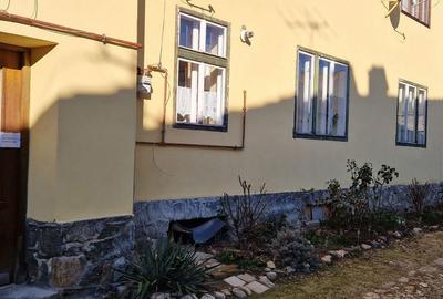 Apartament cu 2 camere nedecomandat în Cristian - 1