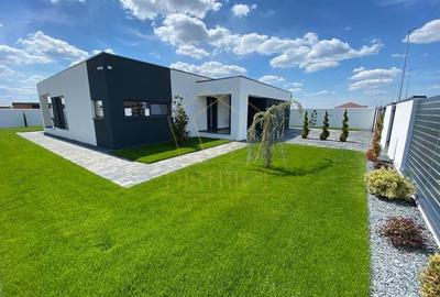 Casa individuala pe parter cu 5 camere | Dumbravita - 1