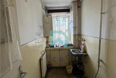 Apartament cu 2 camere semidecomandat în Florilor - 7