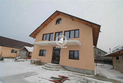 Casă cu 3 camere cu Teren 500 Mp în Holboca - 1